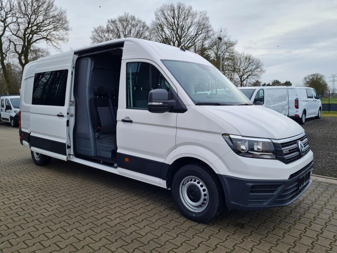 Volkswagen Crafter 35 Kasten 4MOTION L4H3 Plus Doka 7-Sitze - Furgón, Furgoneta combi: foto 3 Volkswagen Crafter 35 Kasten 4MOTION L4H3 Plus Doka 7-Sitze - Furgón, Furgoneta combi: foto 3