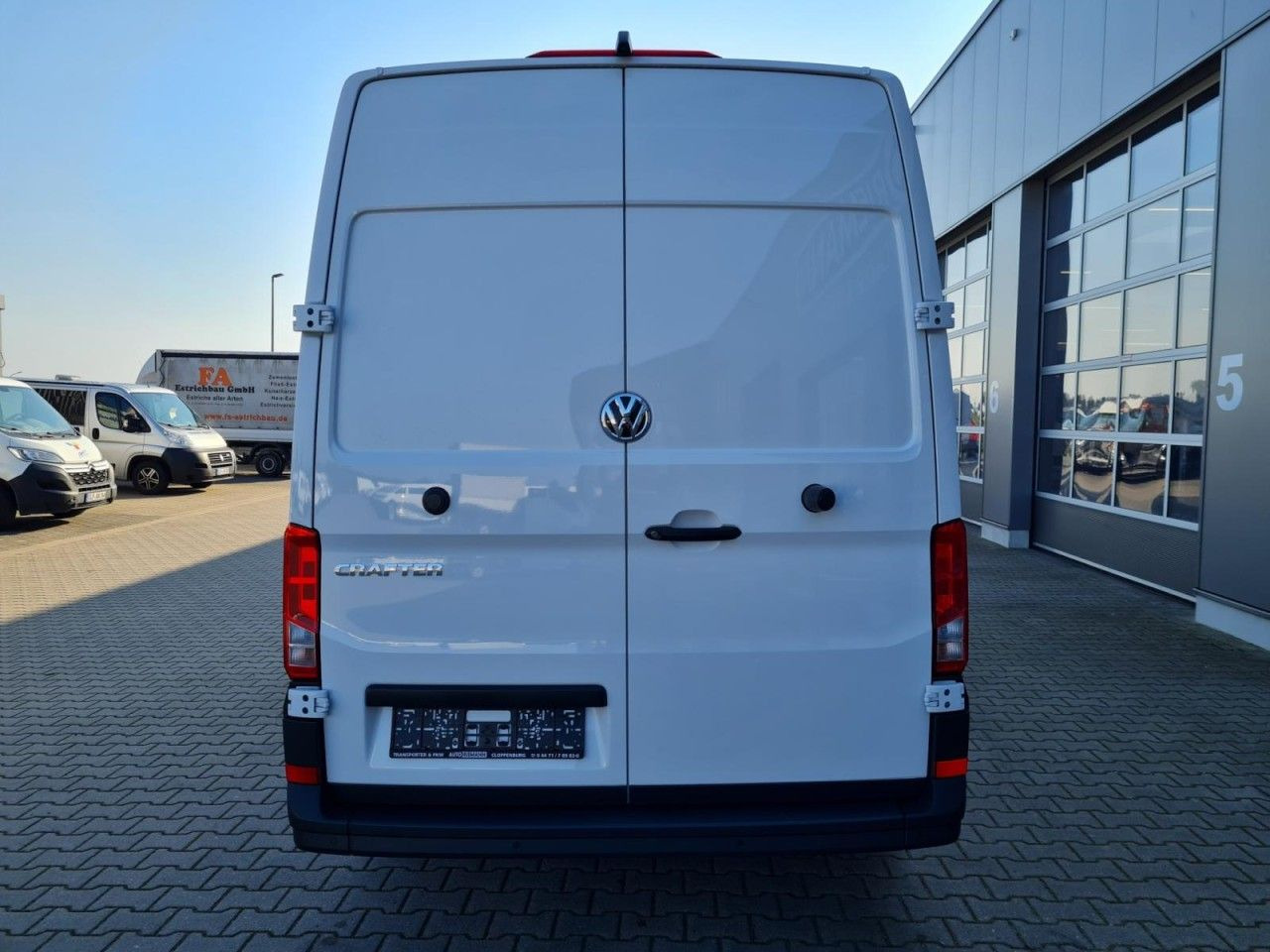 Volkswagen Crafter 35 Kasten MR L3H3 KLIMA TEMPOMAT Mod. 25 - Furgón: foto 5 Volkswagen Crafter 35 Kasten MR L3H3 KLIMA TEMPOMAT Mod. 25 - Furgón: foto 5