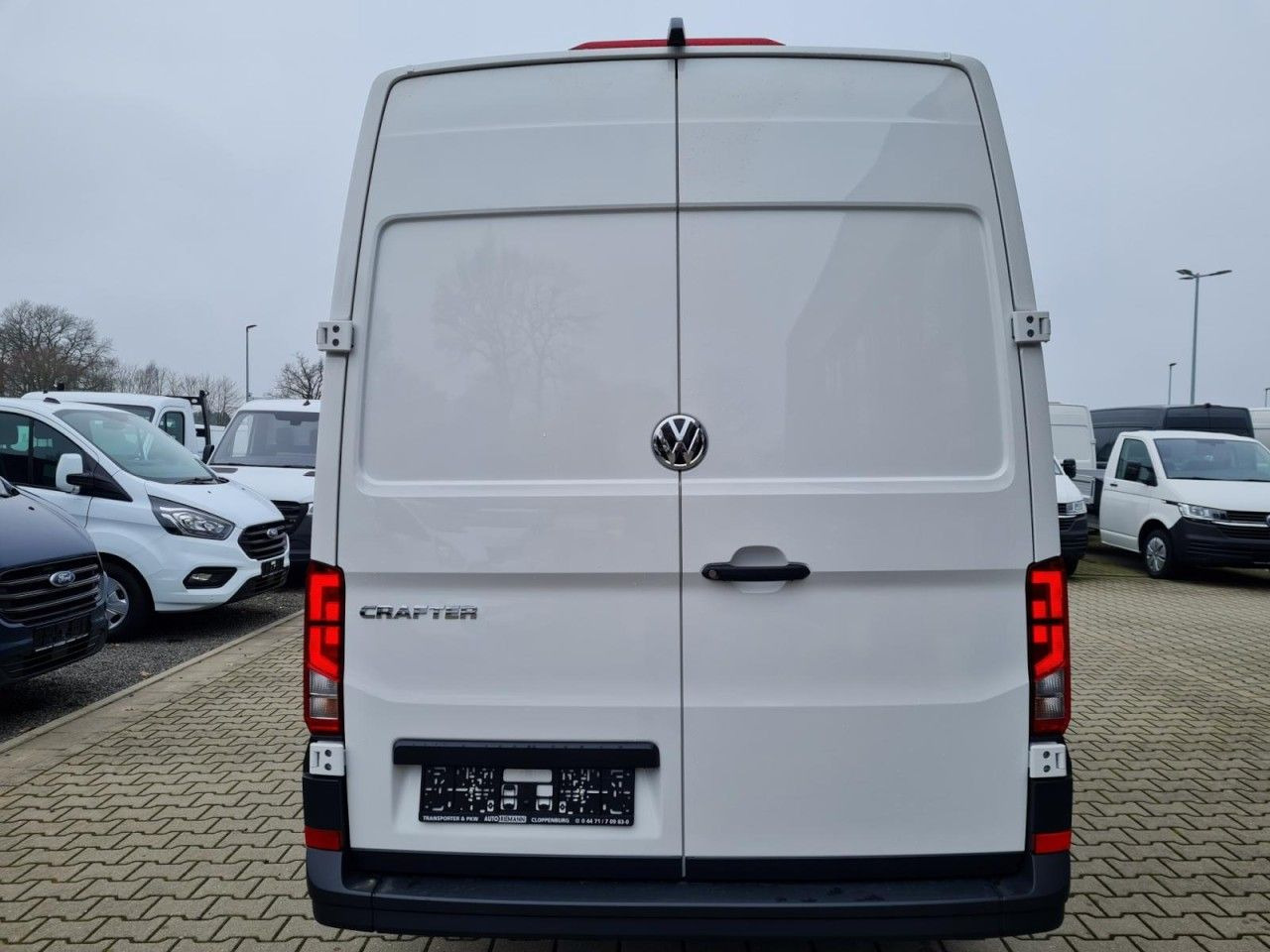 Volkswagen Crafter 35 Kasten MR hoch KLIMA KAMERA NAVI/APP - Furgón: foto 5 Volkswagen Crafter 35 Kasten MR hoch KLIMA KAMERA NAVI/APP - Furgón: foto 5