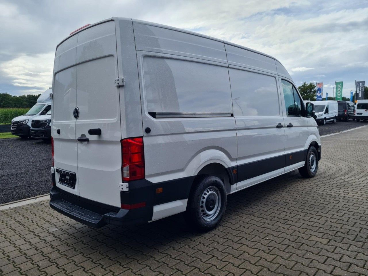 Volkswagen Crafter 35 Kasten TDI MR PDC KLIMA TEMPOMAT - Furgón: foto 4 Volkswagen Crafter 35 Kasten TDI MR PDC KLIMA TEMPOMAT - Furgón: foto 4
