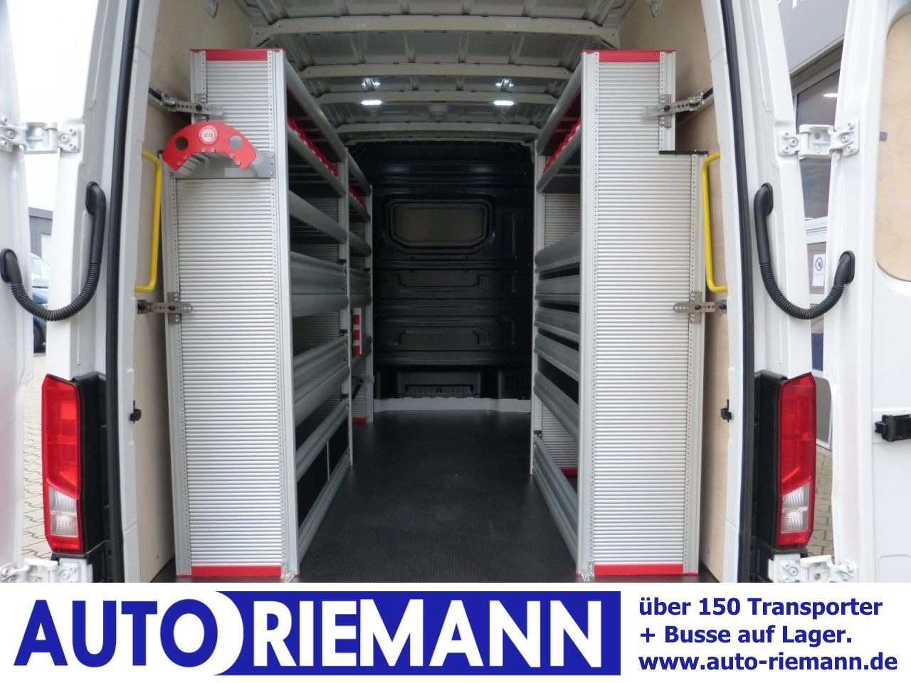 Volkswagen Crafter 35 Kasten TDI MR PDC Werkstatteinricht. - Furgón: foto 1 Volkswagen Crafter 35 Kasten TDI MR PDC Werkstatteinricht. - Furgón: foto 1