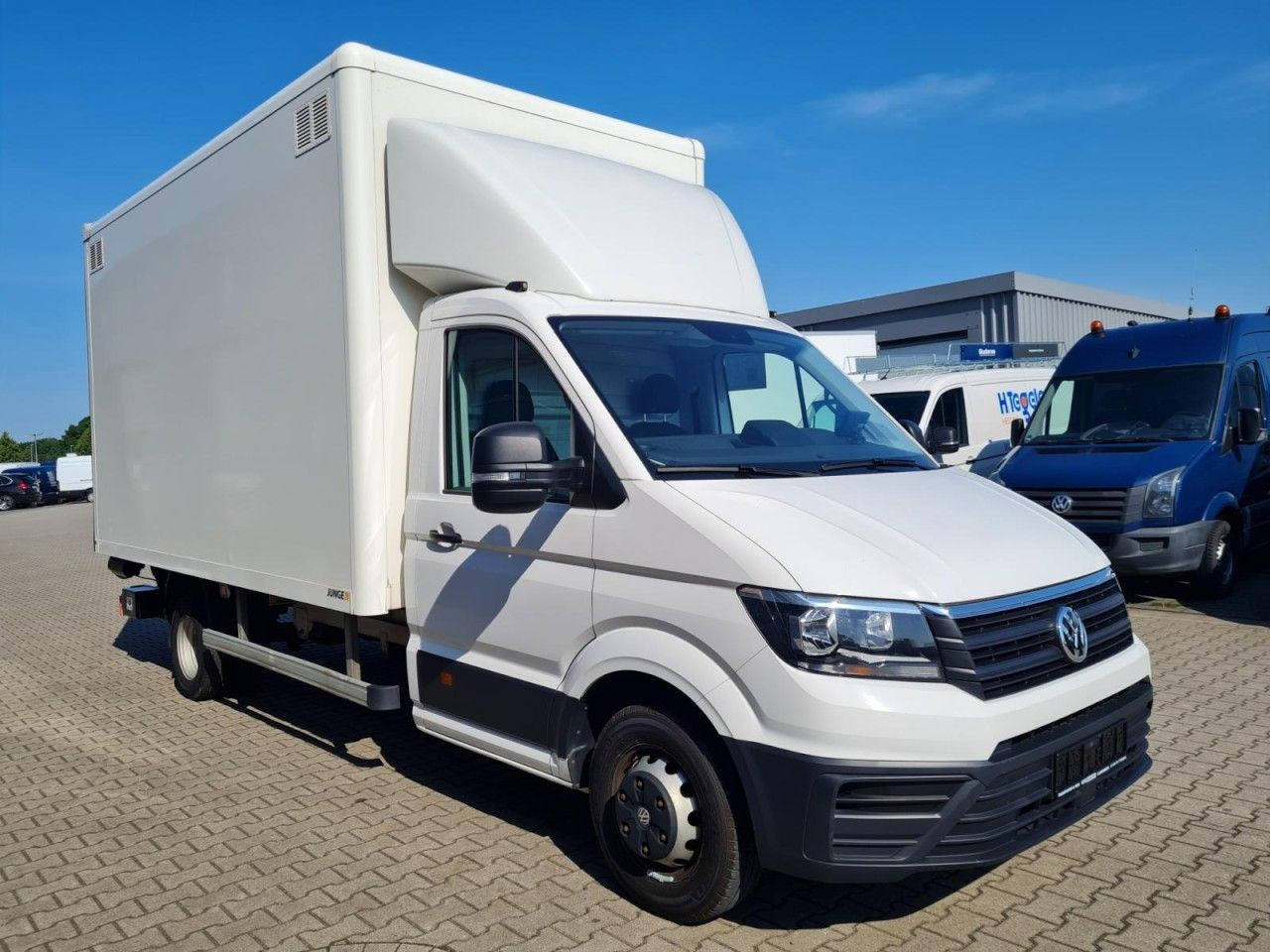 Volkswagen Crafter 50 Koffer hoch 2.0 TDI LBW KLIMA KAMERA - Furgoneta caja cerrada: foto 3 Volkswagen Crafter 50 Koffer hoch 2.0 TDI LBW KLIMA KAMERA - Furgoneta caja cerrada: foto 3