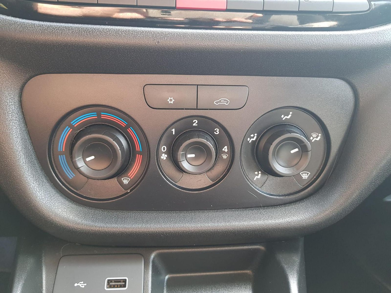 Furgoneta de pasajeros Fiat Doblo Kastenwagen SX 1.3 Klima, Radio mit Nav...: foto 16