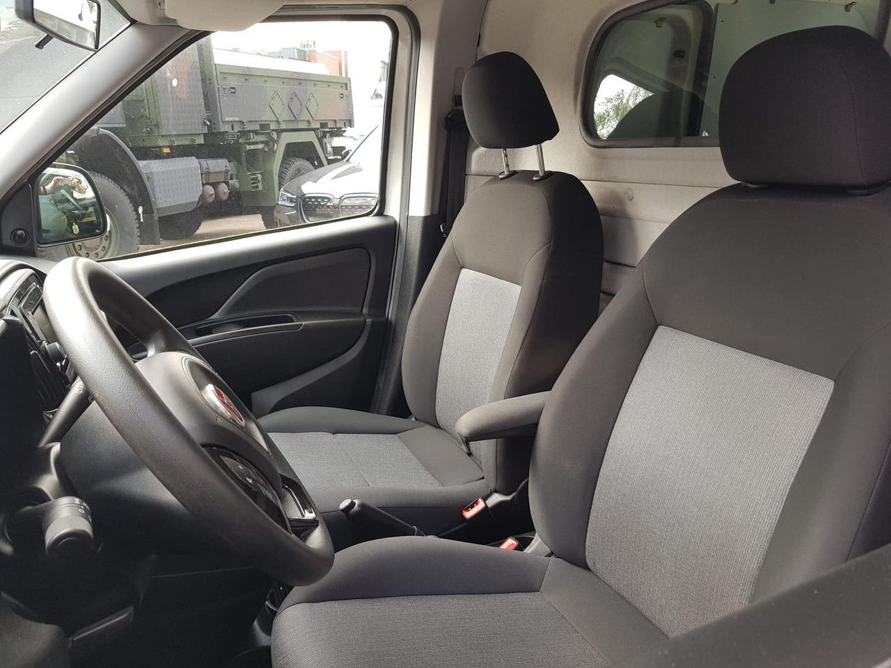 Leasing para  Fiat Doblo Kastenwagen SX 1.3 Klima, Radio mit Nav... Fiat Doblo Kastenwagen SX 1.3 Klima, Radio mit Nav...: foto 12