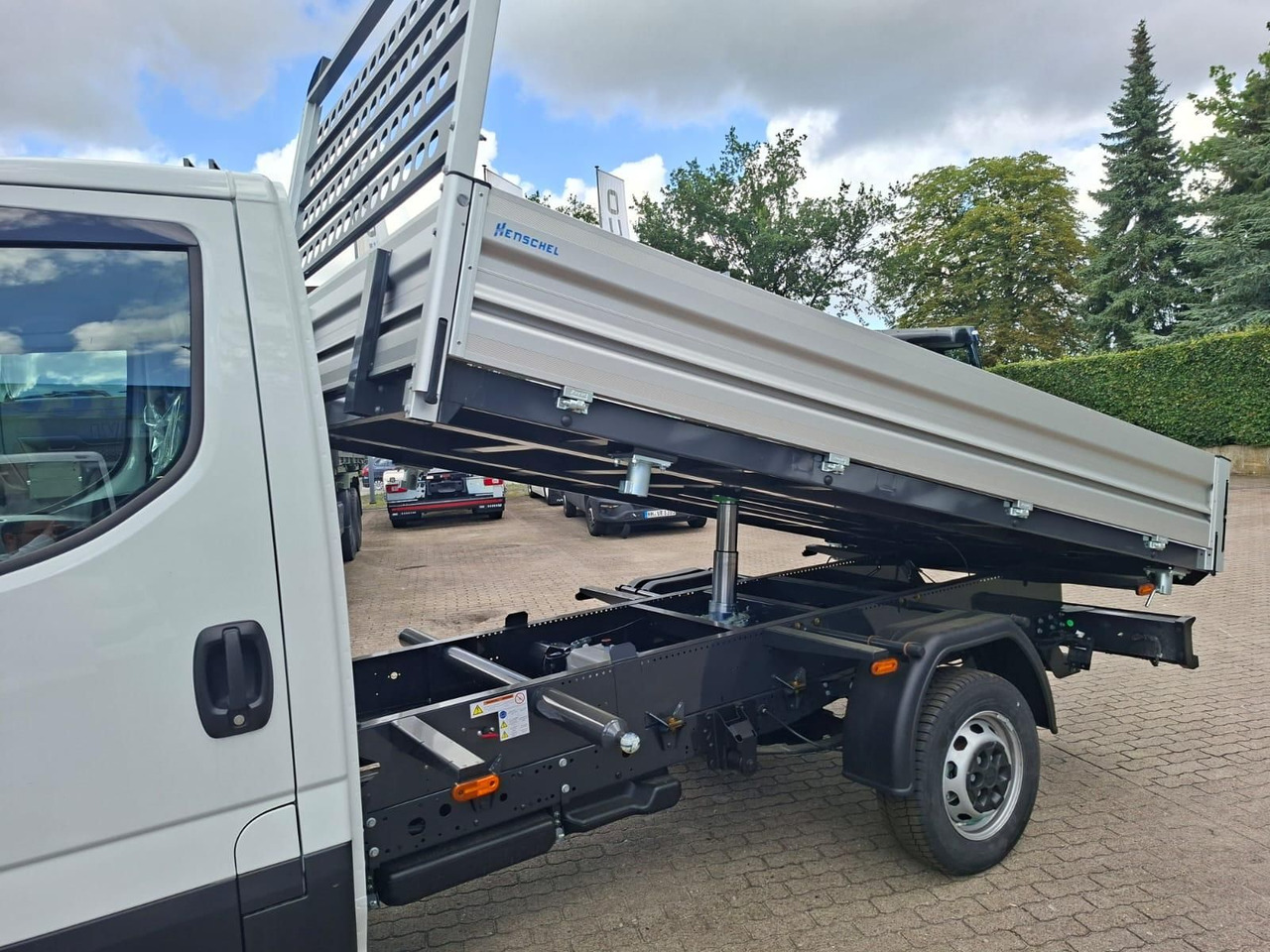 Iveco Daily 35S14A8Y Henschel 3-Seiten Kipper - Furgoneta caja abierta: foto 3 Iveco Daily 35S14A8Y Henschel 3-Seiten Kipper - Furgoneta caja abierta: foto 3