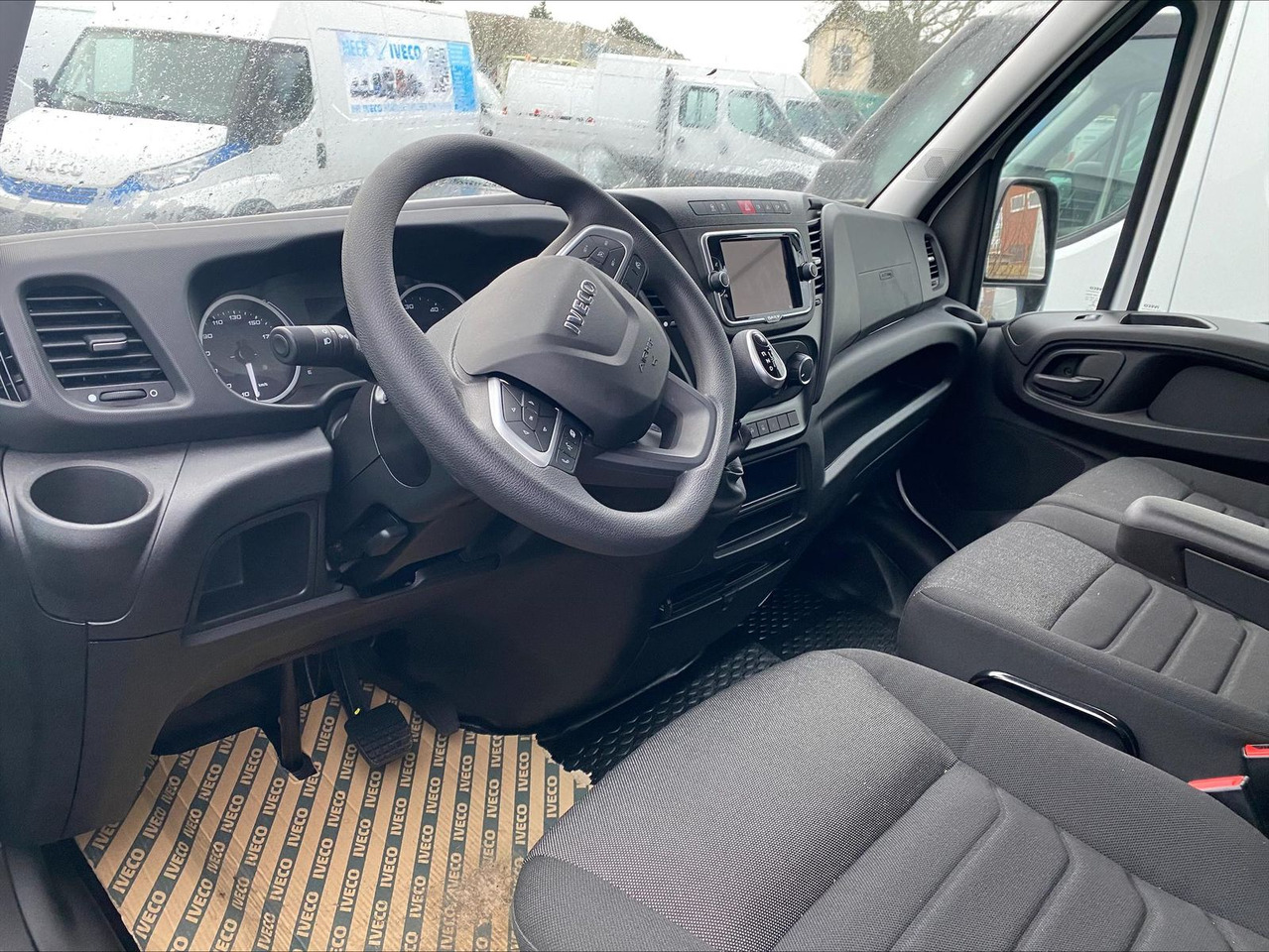 Iveco Daily 35S16A8V MY 2022 Klima 4100 116 kW (158... - Furgón: foto 3 Iveco Daily 35S16A8V MY 2022 Klima 4100 116 kW (158... - Furgón: foto 3
