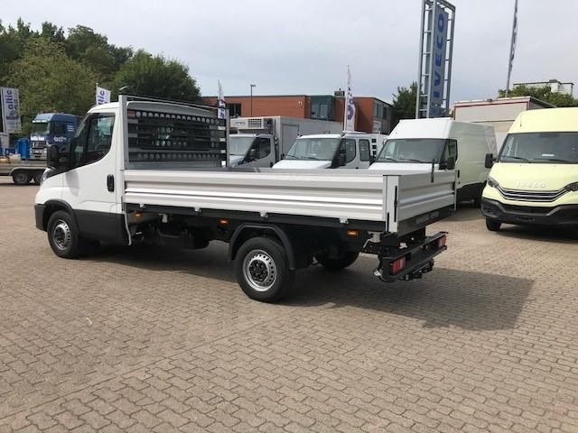 Iveco Daily 35S16HA8 3,0 Pritsche AHK 116 kW (158 ... - Furgoneta caja abierta: foto 5 Iveco Daily 35S16HA8 3,0 Pritsche AHK 116 kW (158 ... - Furgoneta caja abierta: foto 5