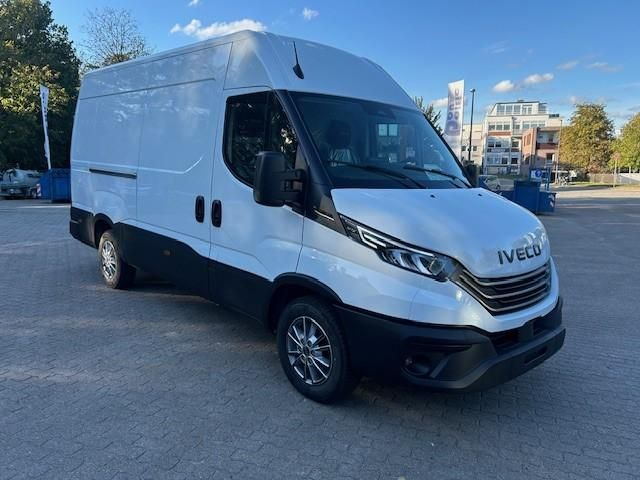 Iveco Daily 35S16HA8 V H2 3520L Automatic+Rückfahr... - Furgón: foto 1 Iveco Daily 35S16HA8 V H2 3520L Automatic+Rückfahr... - Furgón: foto 1