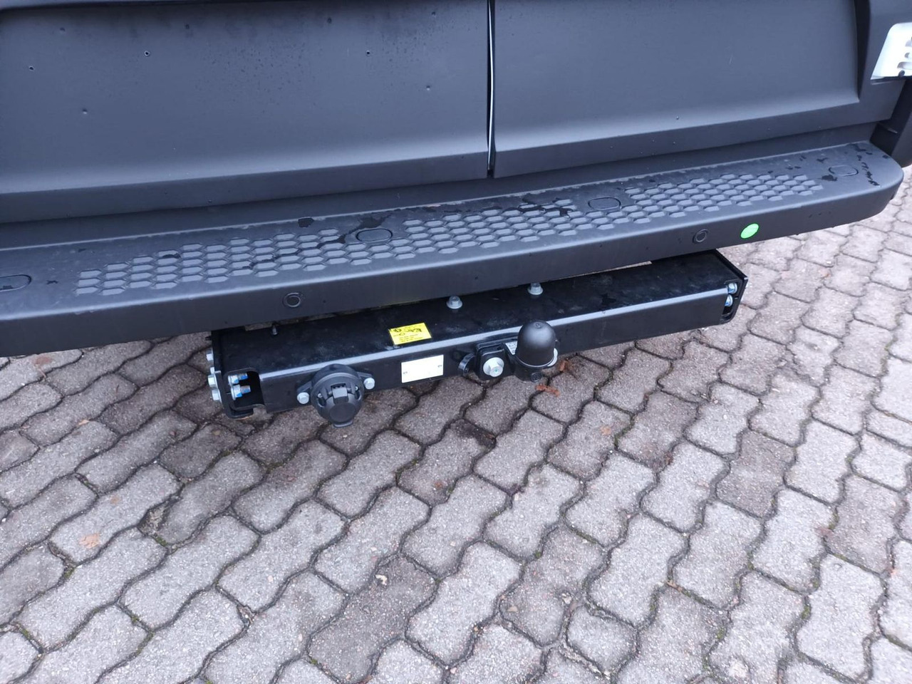 Iveco Daily 35S18HA8V 4100 KLIMA*AHK*RÜCKFAHRKAMERA... - Furgón: foto 4 Iveco Daily 35S18HA8V 4100 KLIMA*AHK*RÜCKFAHRKAMERA... - Furgón: foto 4