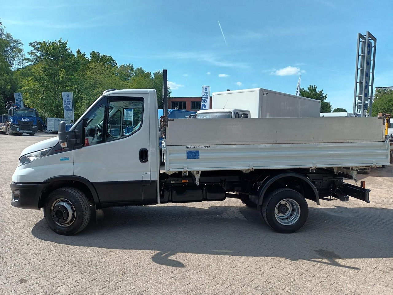 Iveco Daily 70C18H Meiler Kipper Dreiseitenkipper 1... - Furgoneta basculante: foto 2 Iveco Daily 70C18H Meiler Kipper Dreiseitenkipper 1... - Furgoneta basculante: foto 2