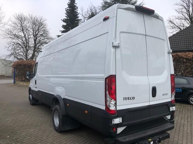 Iveco Daily 70C18HA8V 4100 L mm H3 AHK 132 kW (179 ... - Furgón: foto 5 Iveco Daily 70C18HA8V 4100 L mm H3 AHK 132 kW (179 ... - Furgón: foto 5