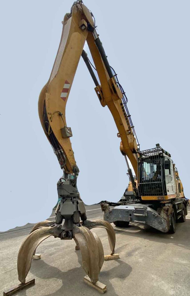 Liebherr LH26 M Industry – Industrial excavator / Umschlagbagger - Excavadora: foto 1 Liebherr LH26 M Industry – Industrial excavator / Umschlagbagger - Excavadora: foto 1