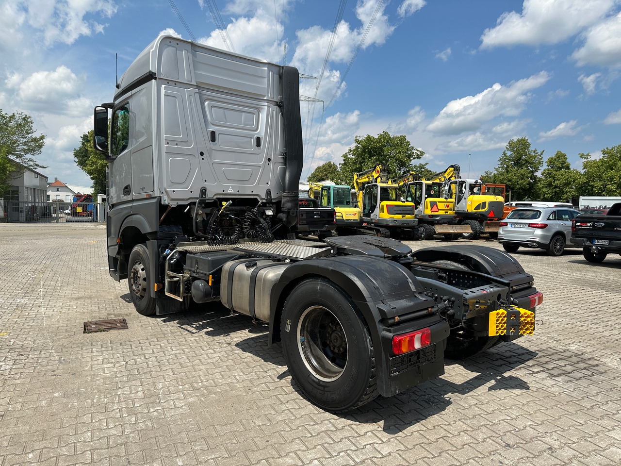 Mercedes-Benz 1845 Arocs SZM Kipphydraulik Mischerantrieb - Cabeza tractora: foto 5 Mercedes-Benz 1845 Arocs SZM Kipphydraulik Mischerantrieb - Cabeza tractora: foto 5
