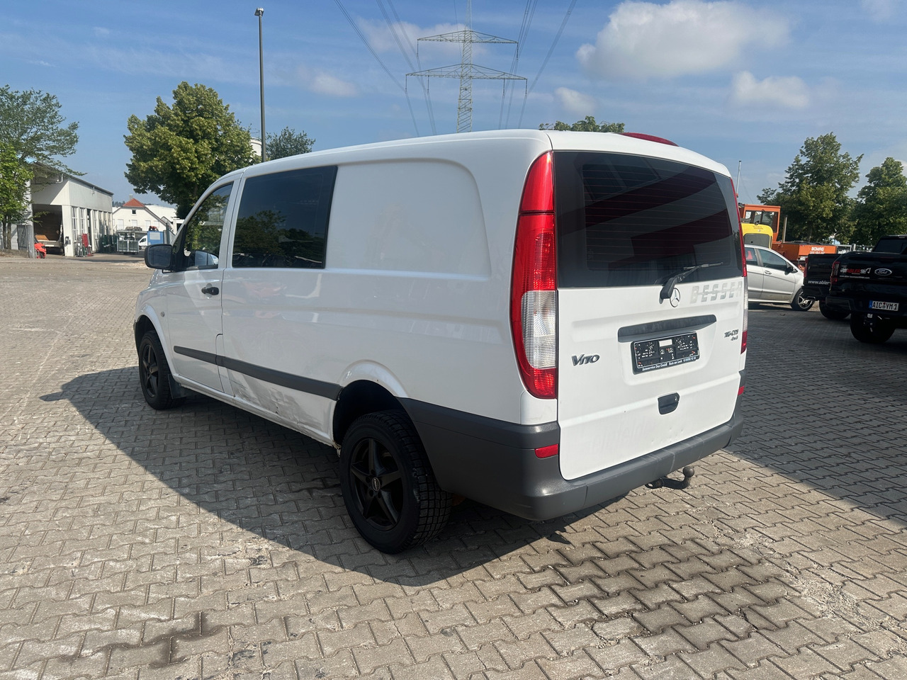 Mercedes-Benz 116 CDI Vito 4x4 Allrad AWD Klima Automatik - Furgoneta pequeña: foto 4 Mercedes-Benz 116 CDI Vito 4x4 Allrad AWD Klima Automatik - Furgoneta pequeña: foto 4