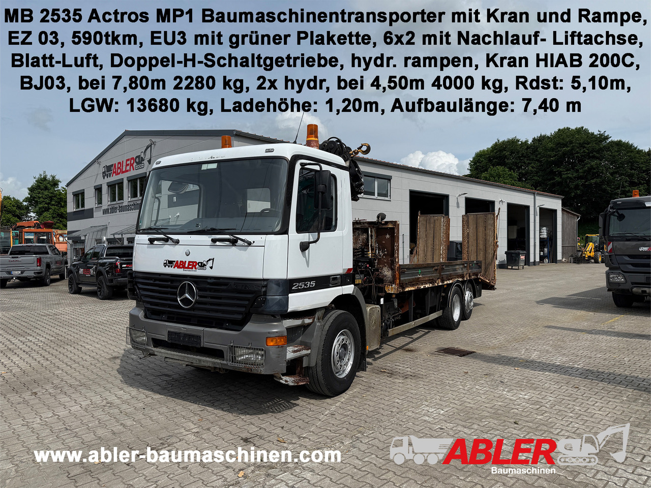 Mercedes-Benz 2535 Actros MP1 Baumaschinentransporter mit Kran und Rampen - Camión portavehículos, Camión grúa: foto 1 Mercedes-Benz 2535 Actros MP1 Baumaschinentransporter mit Kran und Rampen - Camión portavehículos, Camión grúa: foto 1