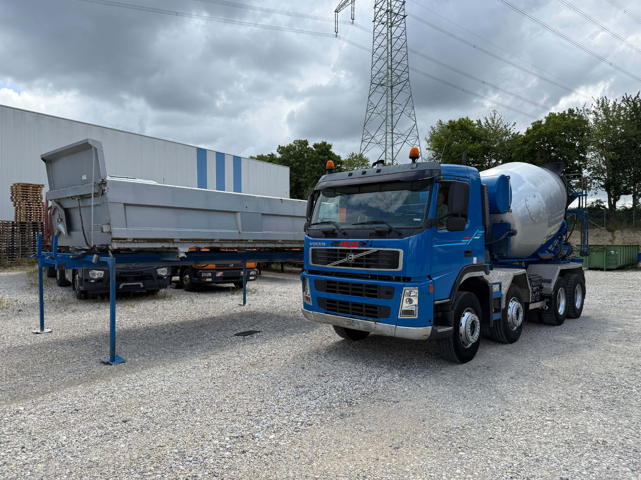 Volvo FM420 Wechselsystem Kipper Betonmischer - Camión hormigonera: foto 2 Volvo FM420 Wechselsystem Kipper Betonmischer - Camión hormigonera: foto 2