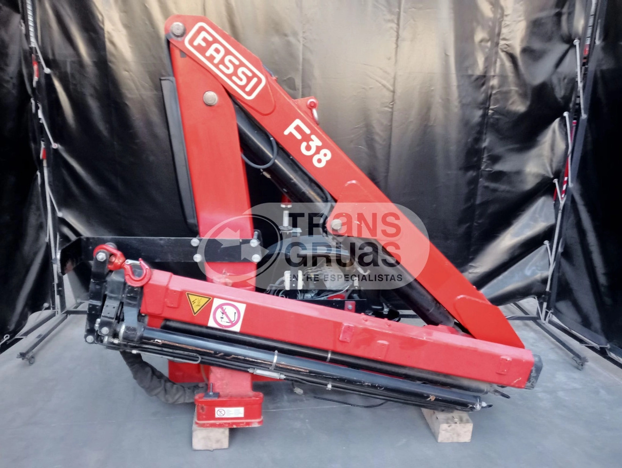 Grúa Fassi F38AF - Grúa para camión para Camión: foto 1 Grúa Fassi F38AF - Grúa para camión para Camión: foto 1