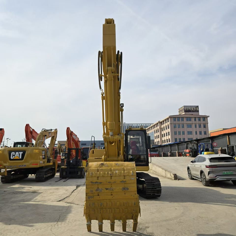 CATERPILLAR 320BL - Excavadora: foto 4 CATERPILLAR 320BL - Excavadora: foto 4