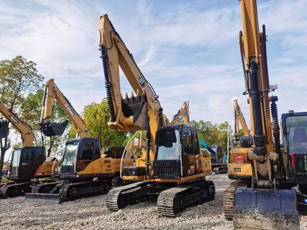 Caterpillar 313D2GC - Excavadora de cadenas: foto 1 Caterpillar 313D2GC - Excavadora de cadenas: foto 1