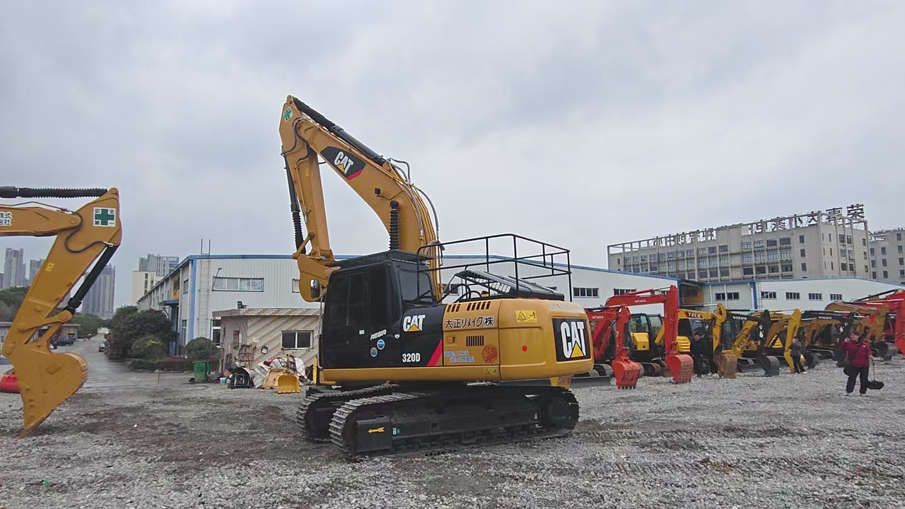 Excavadora de cadenas Caterpillar 320D: foto 7
