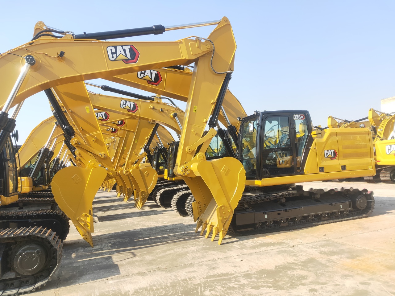 Caterpillar 326GC - Excavadora de cadenas: foto 1 Caterpillar 326GC - Excavadora de cadenas: foto 1