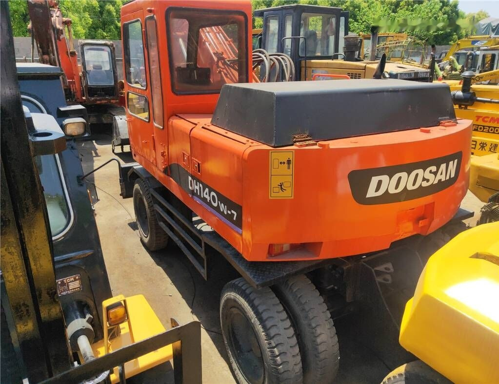 Doosan DH 140W-7 - Excavadora de ruedas: foto 3 Doosan DH 140W-7 - Excavadora de ruedas: foto 3