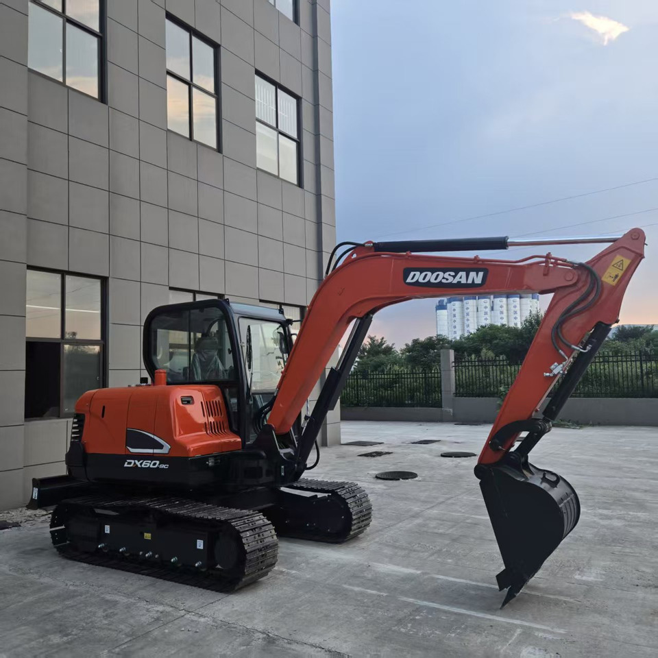 Doosan DX60 - Miniexcavadora: foto 4 Doosan DX60 - Miniexcavadora: foto 4