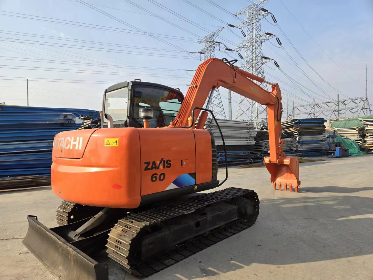 HITACHI ZX60 - Miniexcavadora: foto 4 HITACHI ZX60 - Miniexcavadora: foto 4