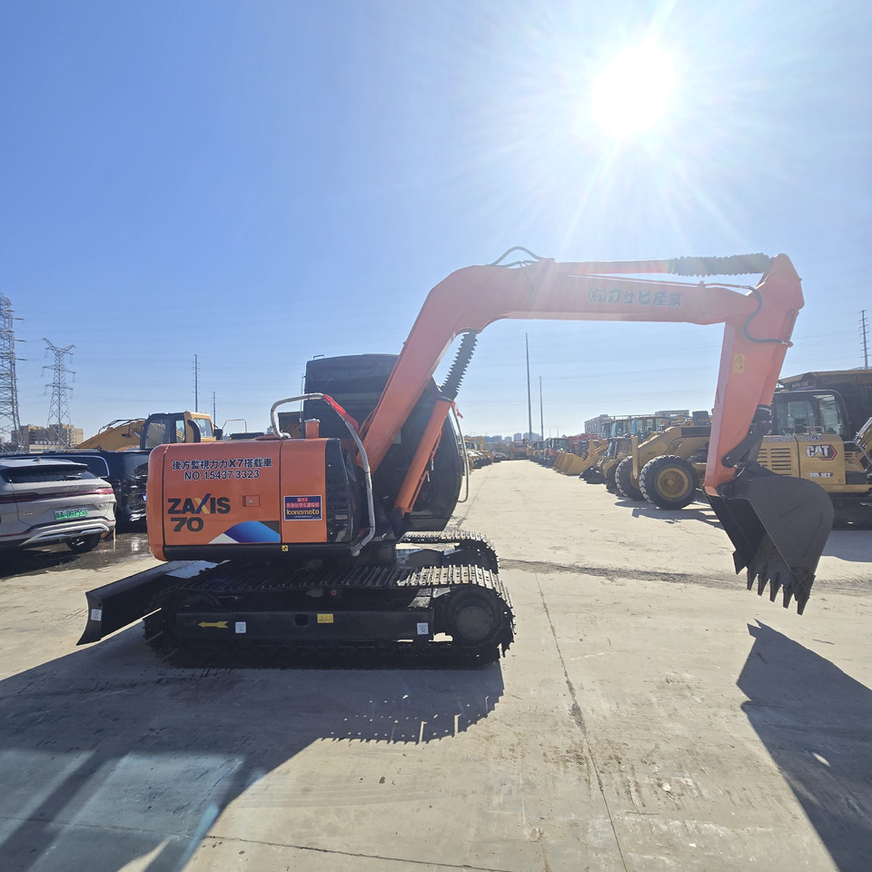 HITACHI ZX70 - Miniexcavadora: foto 5 HITACHI ZX70 - Miniexcavadora: foto 5