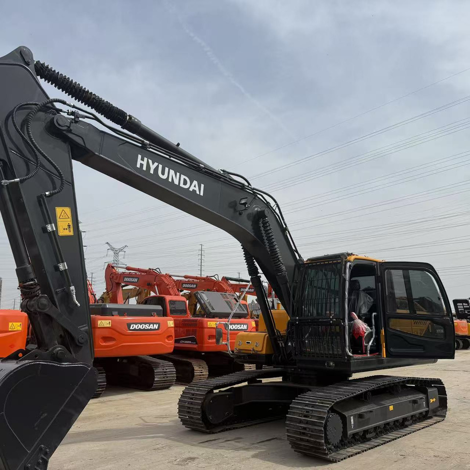 Hyundai 220LC-9S - Excavadora de cadenas: foto 1 Hyundai 220LC-9S - Excavadora de cadenas: foto 1