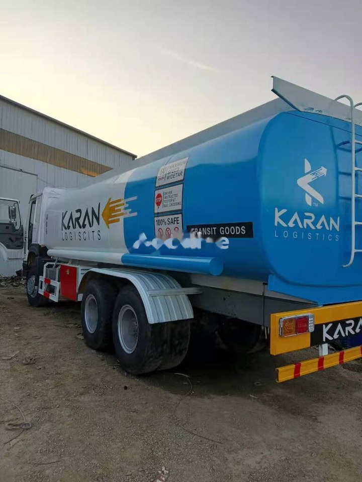 Sinotruk HOWO 6*4 Fuel Tank Truck - Camión cisterna: foto 2 Sinotruk HOWO 6*4 Fuel Tank Truck - Camión cisterna: foto 2