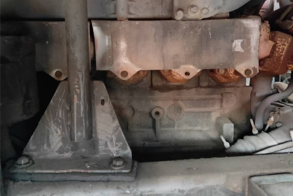 Sinotruk Howo - Camión volquete: foto 4 Sinotruk Howo - Camión volquete: foto 4