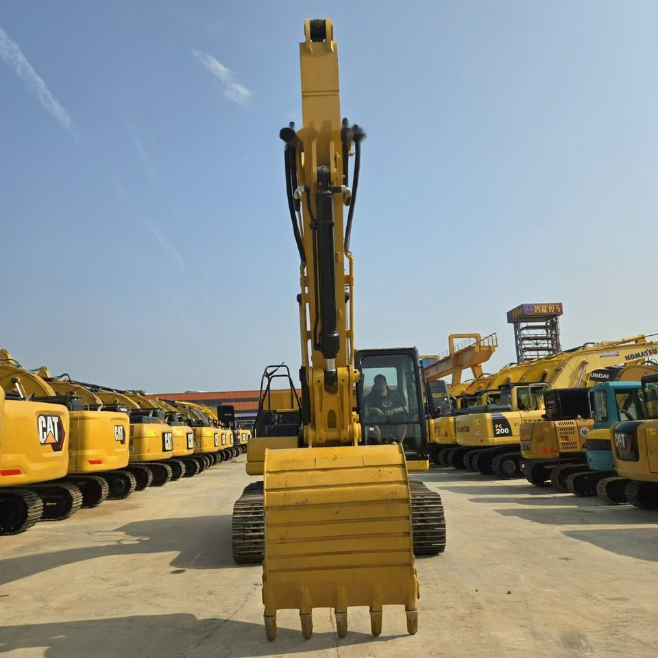 Excavadora de cadenas caterpillar 320GC: foto 7