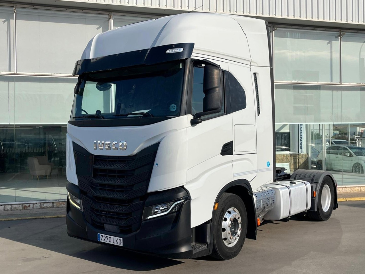 Cabeza Tractora IVECO 460 AUTOMATICO CON INTARDER - Cabeza tractora: foto 1 Cabeza Tractora IVECO 460 AUTOMATICO CON INTARDER - Cabeza tractora: foto 1