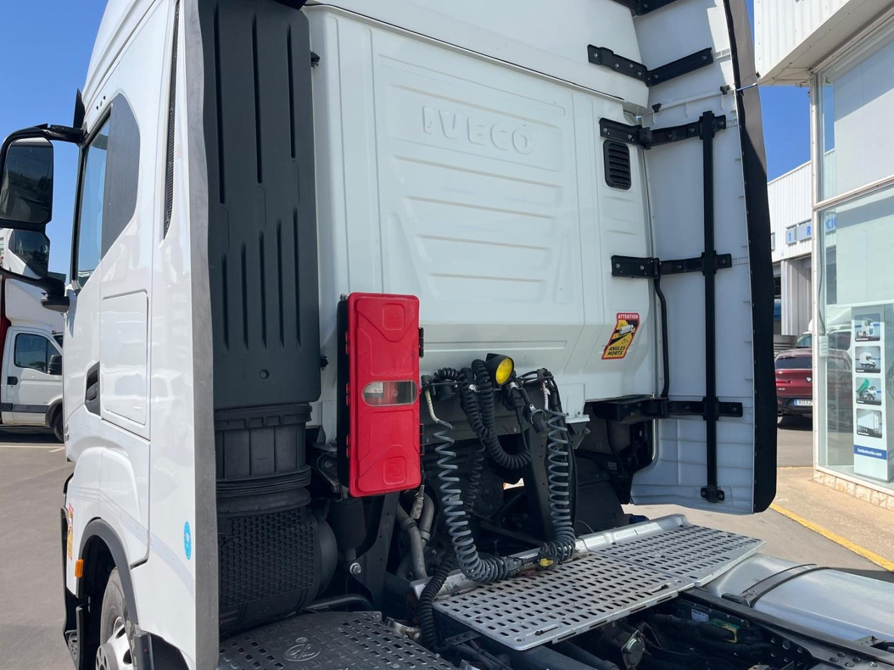 Cabeza Tractora IVECO 460 AUTOMATICO INTARDER ADR - Cabeza tractora: foto 5 Cabeza Tractora IVECO 460 AUTOMATICO INTARDER ADR - Cabeza tractora: foto 5