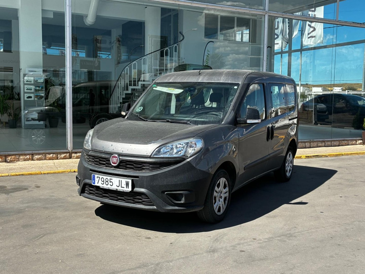 Furgón Fiat Dobló 5 plazas - Furgón: foto 1 Furgón Fiat Dobló 5 plazas - Furgón: foto 1