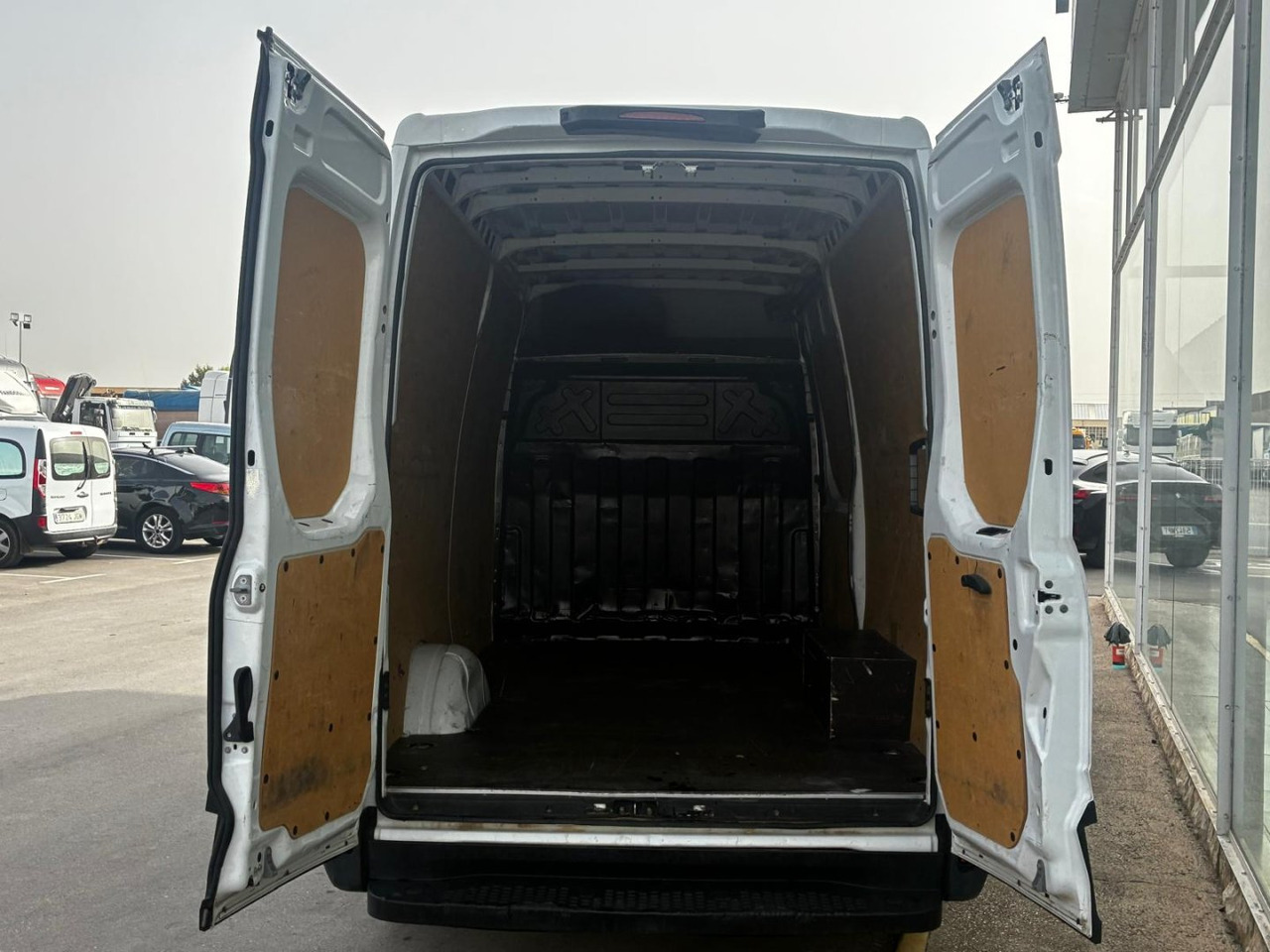 Furgón IVECO 35S16 V 12m3 - Furgón: foto 5 Furgón IVECO 35S16 V 12m3 - Furgón: foto 5