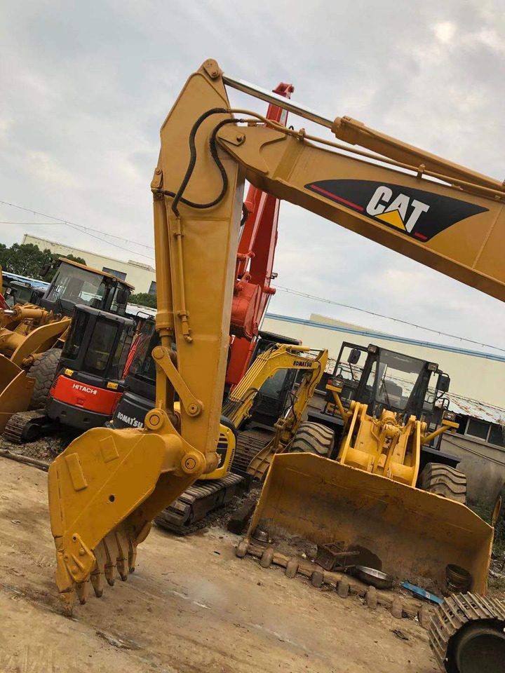 Excavadora de cadenas CAT 320CL: foto 7