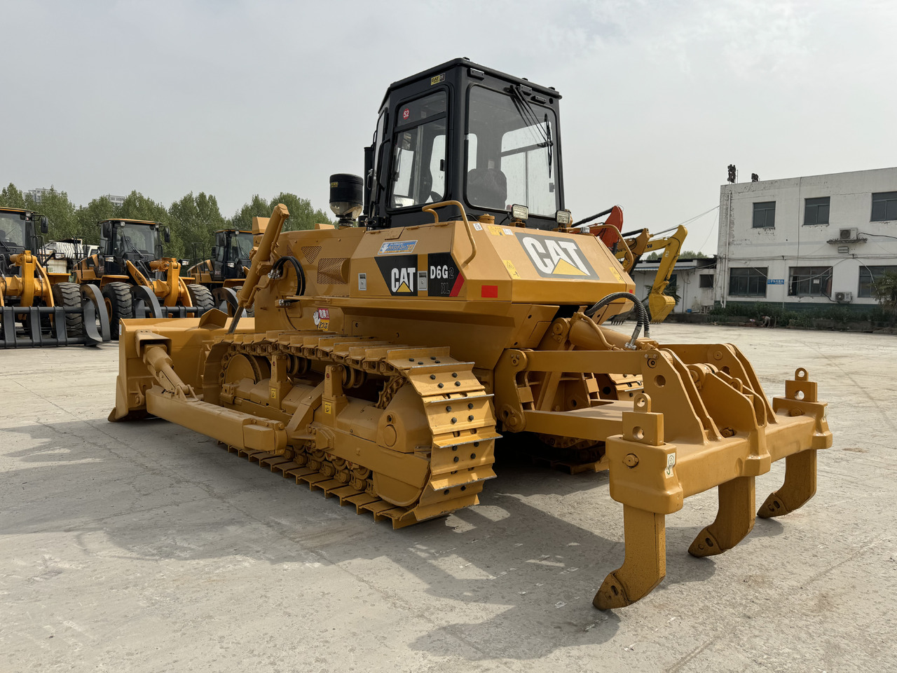 CAT D6G - Bulldozer: foto 3 CAT D6G - Bulldozer: foto 3