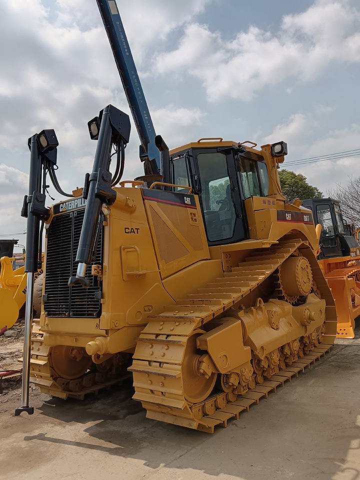 CAT D8T - Bulldozer: foto 2 CAT D8T - Bulldozer: foto 2