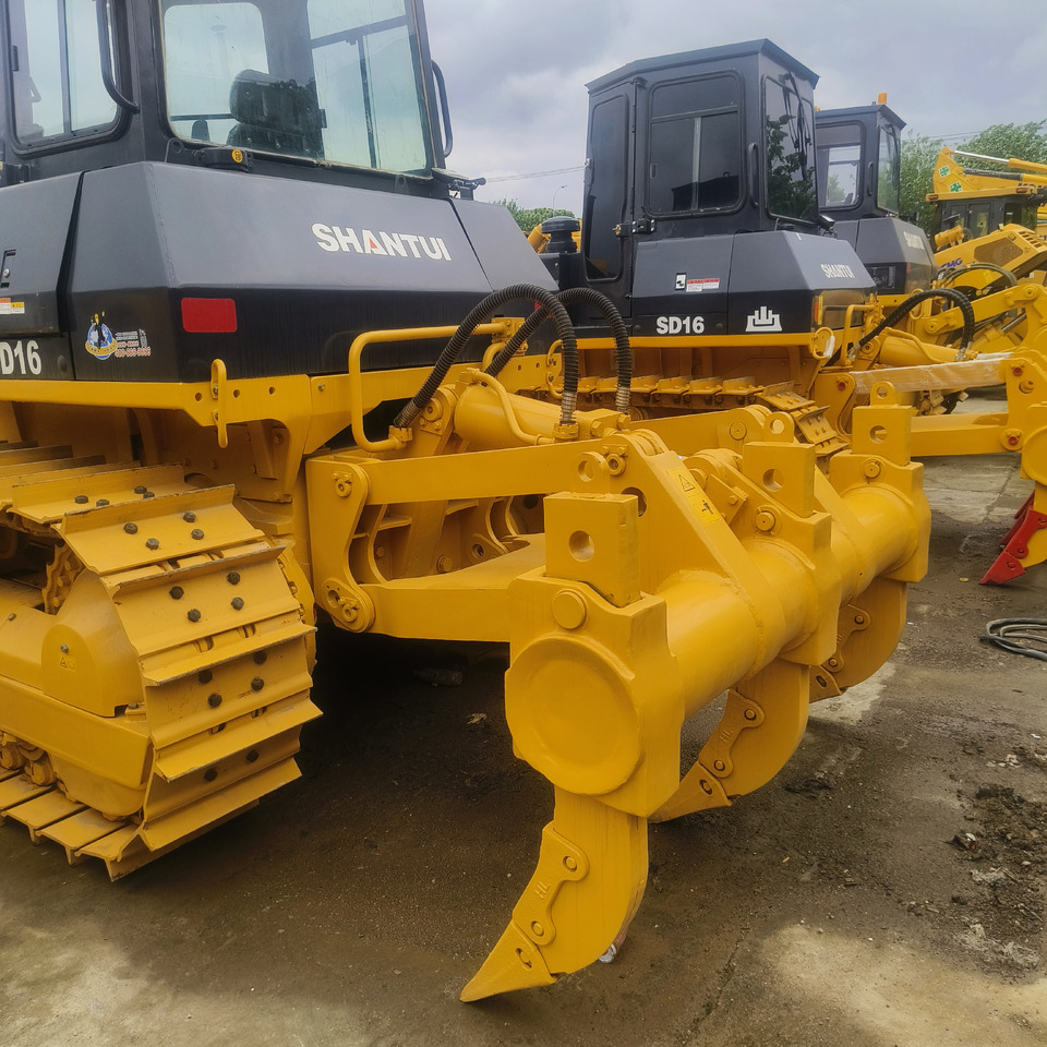 CAT SD16 SD 16 WITH RIPPER - Bulldozer: foto 3 CAT SD16 SD 16 WITH RIPPER - Bulldozer: foto 3