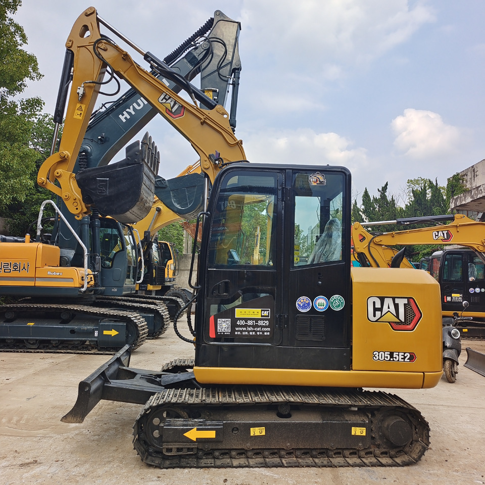 CATERPILLAR 305.5 E2 - Miniexcavadora: foto 1 CATERPILLAR 305.5 E2 - Miniexcavadora: foto 1