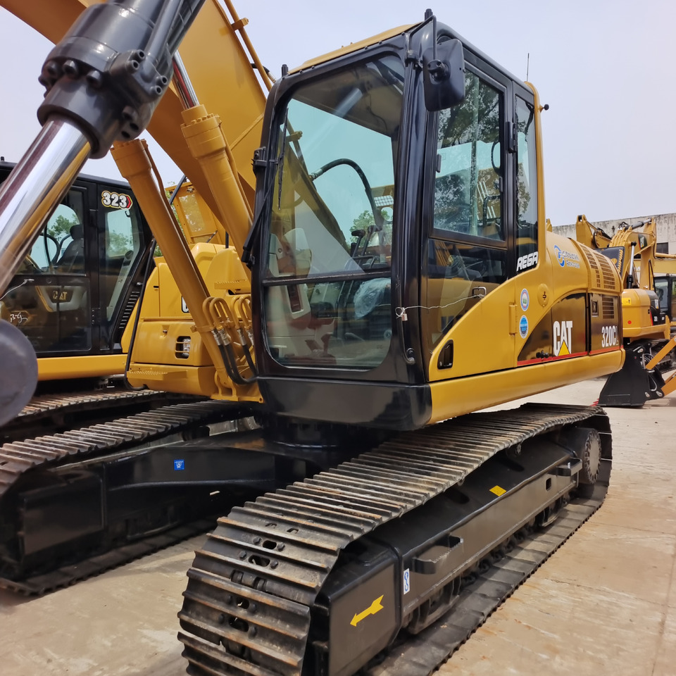 CATERPILLAR 320 CL CAT 320CL - Excavadora de cadenas: foto 1 CATERPILLAR 320 CL CAT 320CL - Excavadora de cadenas: foto 1