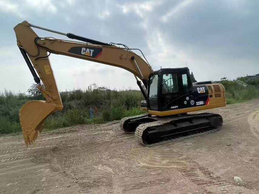 CATERPILLAR 320D2L CAT 320D - Excavadora de cadenas: foto 3 CATERPILLAR 320D2L CAT 320D - Excavadora de cadenas: foto 3