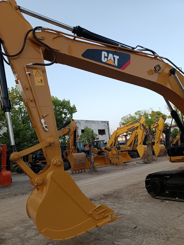 CATERPILLAR 320D2L - Excavadora de cadenas: foto 5 CATERPILLAR 320D2L - Excavadora de cadenas: foto 5
