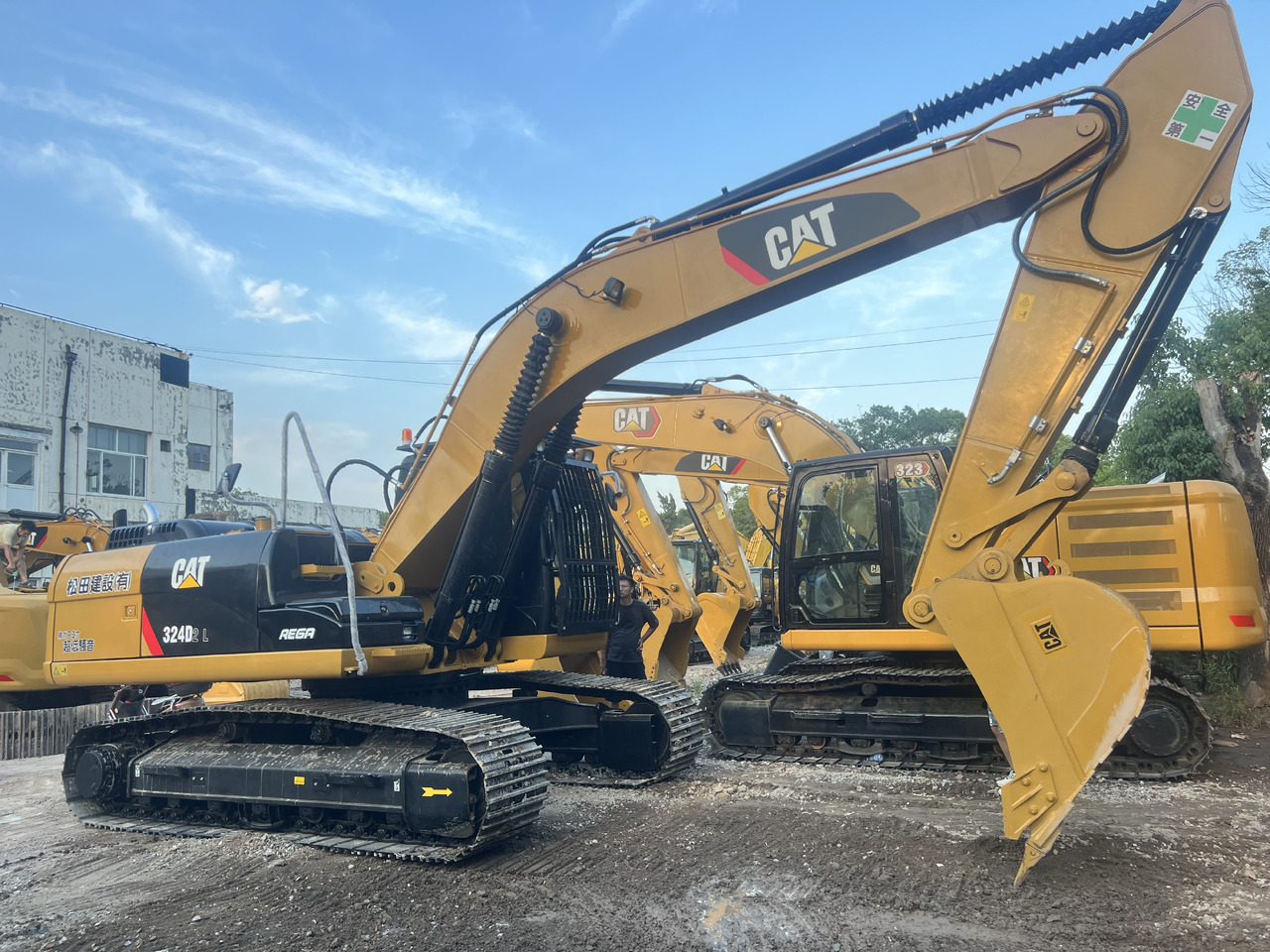 CATERPILLAR 324DL CAT 324D2L 330D2L 323GC - Excavadora de cadenas: foto 3 CATERPILLAR 324DL CAT 324D2L 330D2L 323GC - Excavadora de cadenas: foto 3