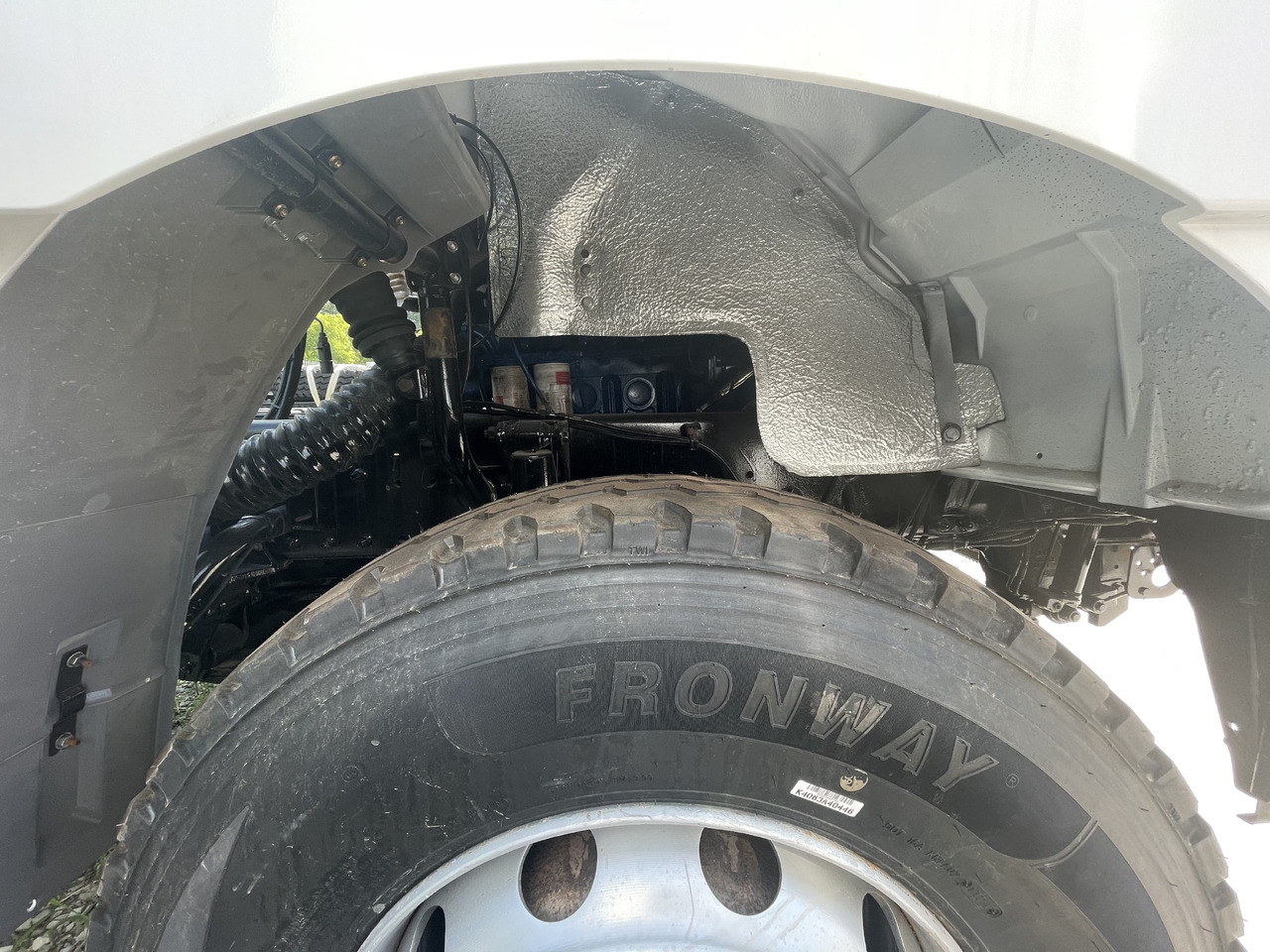 SHACMAN F3000 6*4 8*4 - Cabeza tractora: foto 2 SHACMAN F3000 6*4 8*4 - Cabeza tractora: foto 2