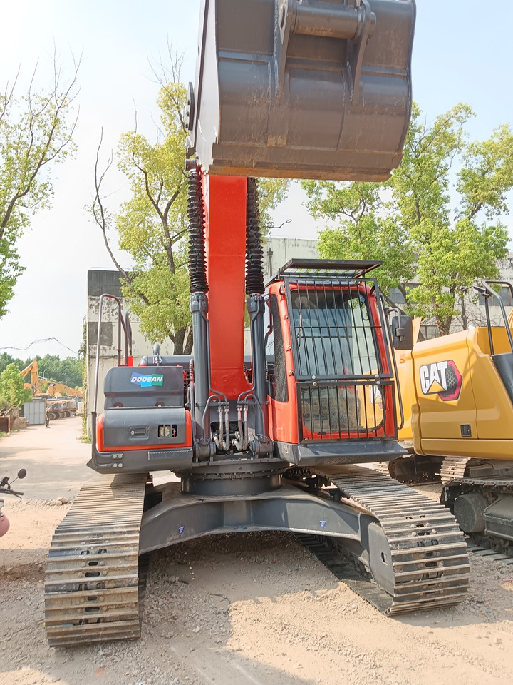 DOOSAN DX225 LCA DX 225 LC - 9C - Excavadora de cadenas: foto 5 DOOSAN DX225 LCA DX 225 LC - 9C - Excavadora de cadenas: foto 5