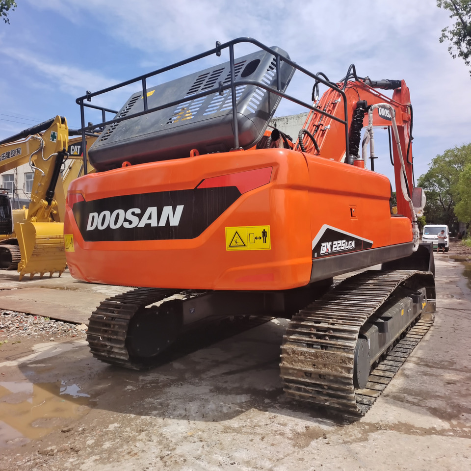 DOOSAN DX225LCA DX 225 LCA DX300 DX340 - Excavadora de cadenas: foto 4 DOOSAN DX225LCA DX 225 LCA DX300 DX340 - Excavadora de cadenas: foto 4