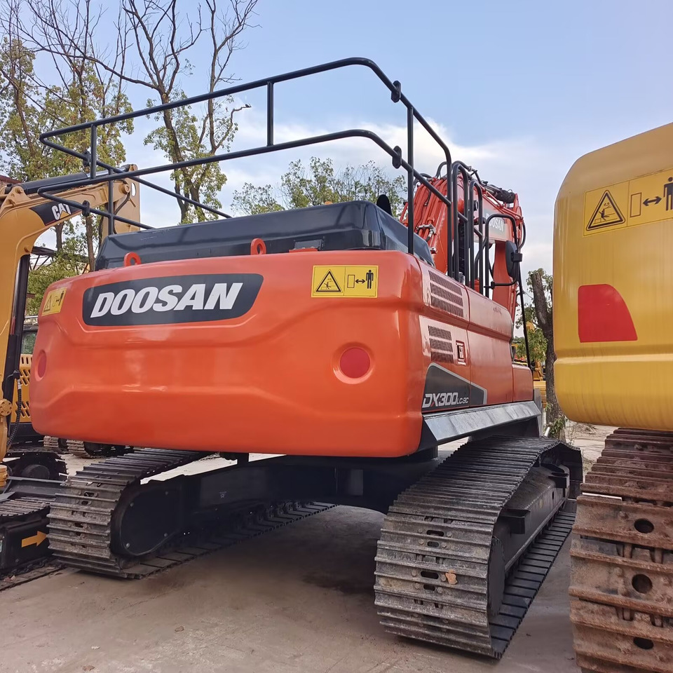 DOOSAN DX300 Doosan DX 300 LCA LC-9S LC-9C - Excavadora de cadenas: foto 3 DOOSAN DX300 Doosan DX 300 LCA LC-9S LC-9C - Excavadora de cadenas: foto 3